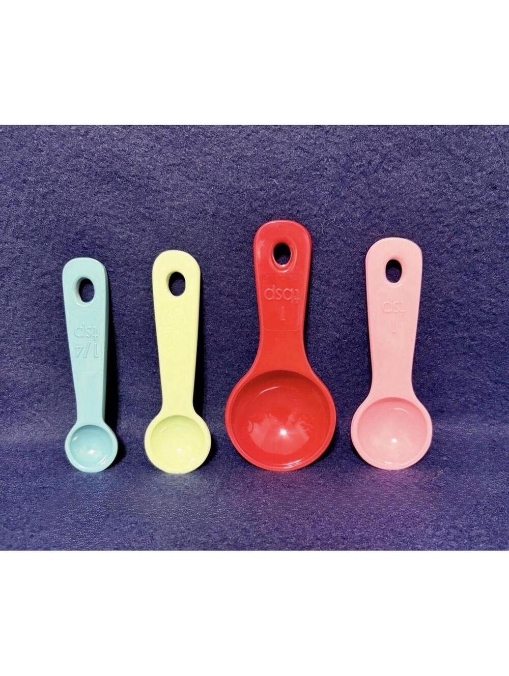 pioneer woman measuring spoons